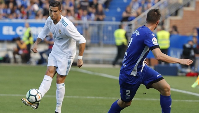 بالفيديو.. ريال مدريد يتغلب بصعوبة على ألافيس في الدوري الإسباني