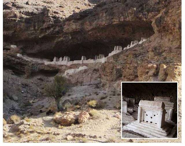 زاهدان مقبرة معارضي الملالي في ايران (2)