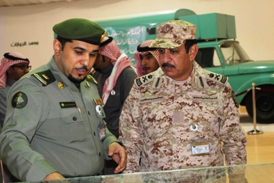 قائد وحدة أمن وحراسة معسكر الجنادرية يزور جناح الجوازات