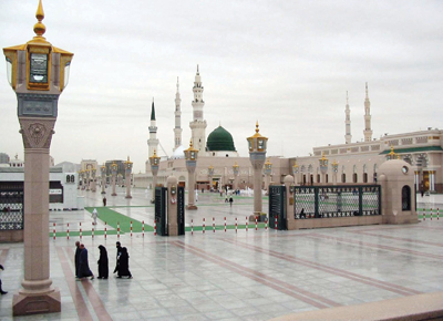 سبعون جلدة لمعاكس النساء في ساحات المسجد النبوي