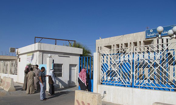 “سجين” يلفظ أنفاسه داخل سجن عرعر