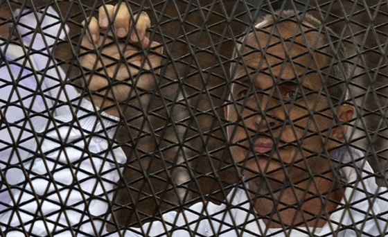 الحكم بإعدام 26 مصرياً بـ”خلية قناة السويس”