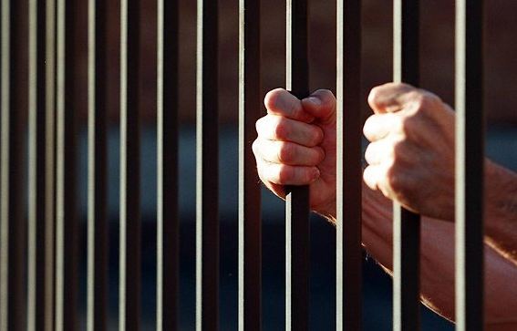 سجن سعودي شرع في السفر إلى العراق “سيراً على الأقدام” للمشاركة في القتال