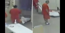 فيديو .. سجين يقتل زميله ويسحب جثته دون ملاحظة الحراس