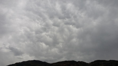 سحب الماماتوس تظهر بسماء وادي العرج ‫(218010293)‬ ‫‬