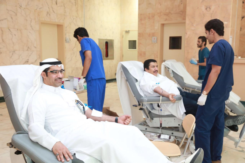 سعود الطبية تُعايد مرضاها بحملة للتبرُع بالدم2