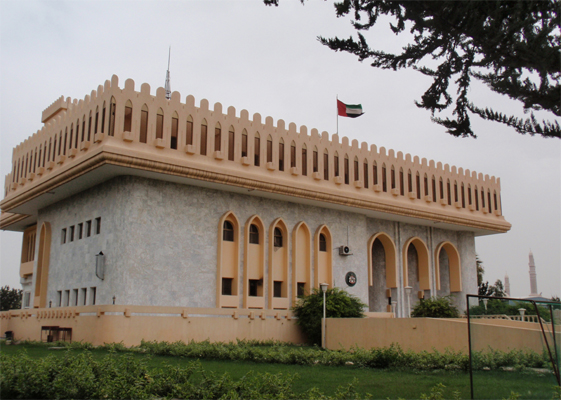 بعد السعودية وقطر .. السفارة الإماراتية تستأنف عملها من عدن