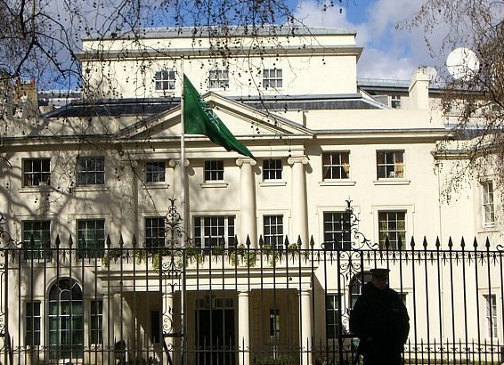 سفارة المملكة في #بريطانيا تطالب المواطنين بالابتعاد عن الأماكن المشبوهة