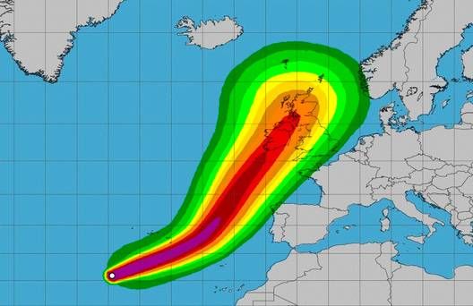 إعصار أوفيلا يقترب.. وسفارتنا لدى أيرلندا تتجاهل تحذير المبتعثين!