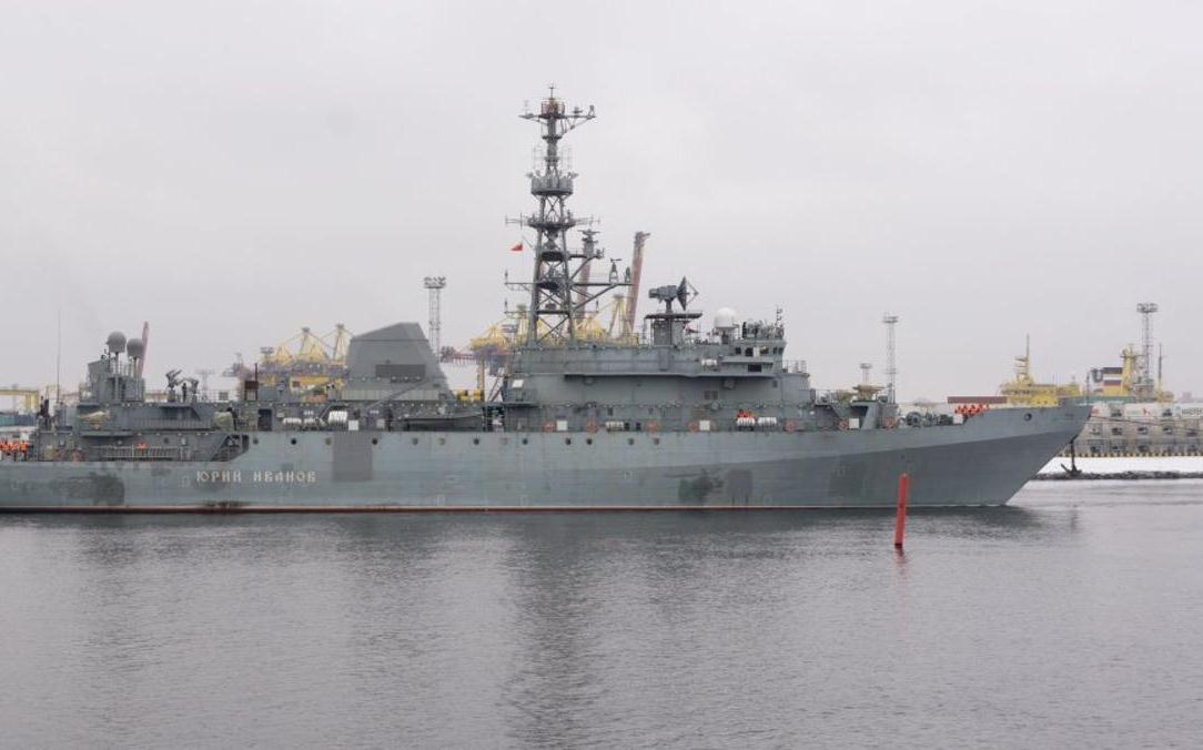 سفينة روسية “تناور” قرب أخرى أميركية في المتوسط