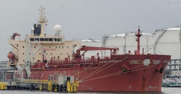 الإمارات تتصدى لتهديد إيراني لسفينة سنغافورية في مياه الخليج
