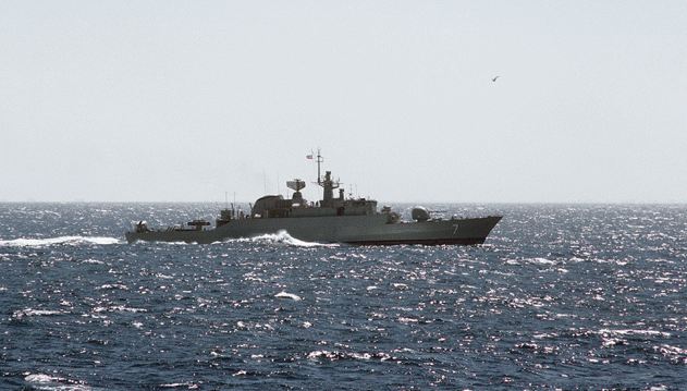 سفينة عسكرية إيطالية ترسو بالمنطقة البحرية الأولى للجيش الإيراني