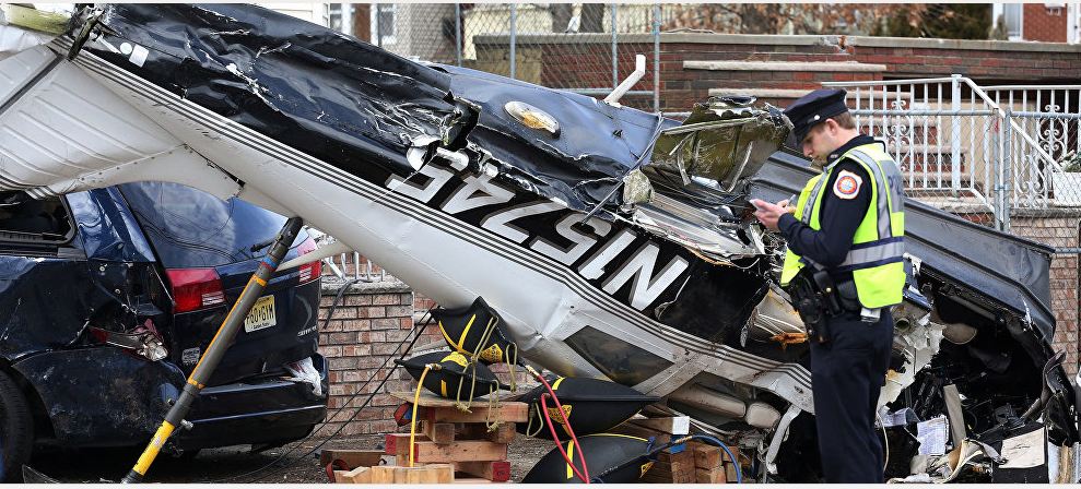 بالفيديو.. سقوط طائرة أمريكية فوق حي سكني بولاية نيوجيرسي