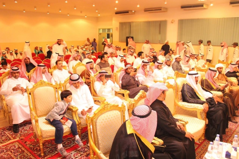 سلطان بن محمد يكرم 49 فائزا بجائزته للتفوق الدراسي في معهد العاصمة النموذجي 5