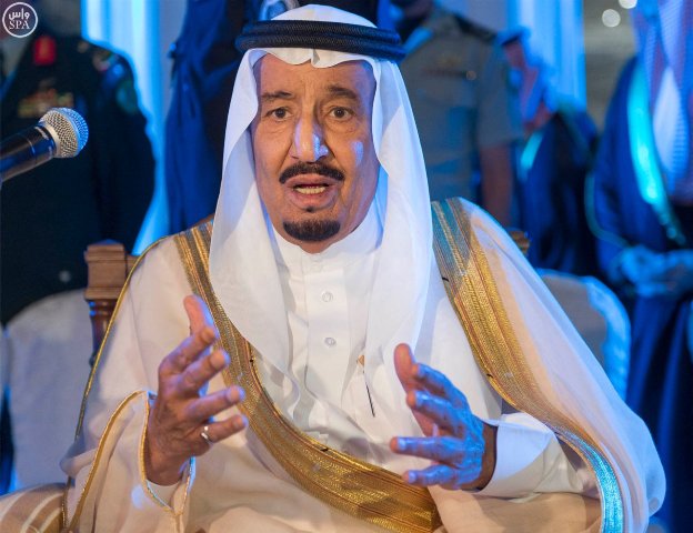 الملك يكشف سبب تسمية مطار الأمير محمد بهذا الاسم