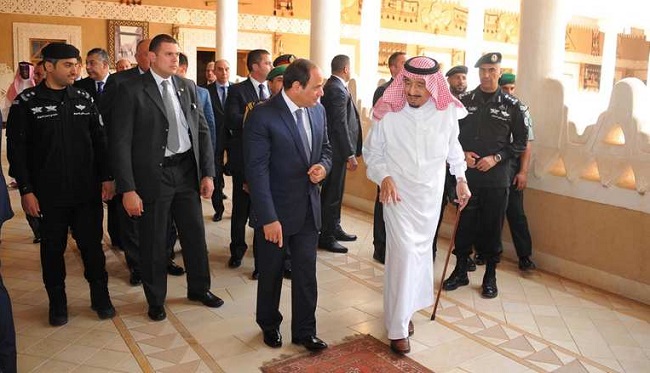 الرئيس المصري في ضيافة الملك بقصر العوجا بالدرعية
