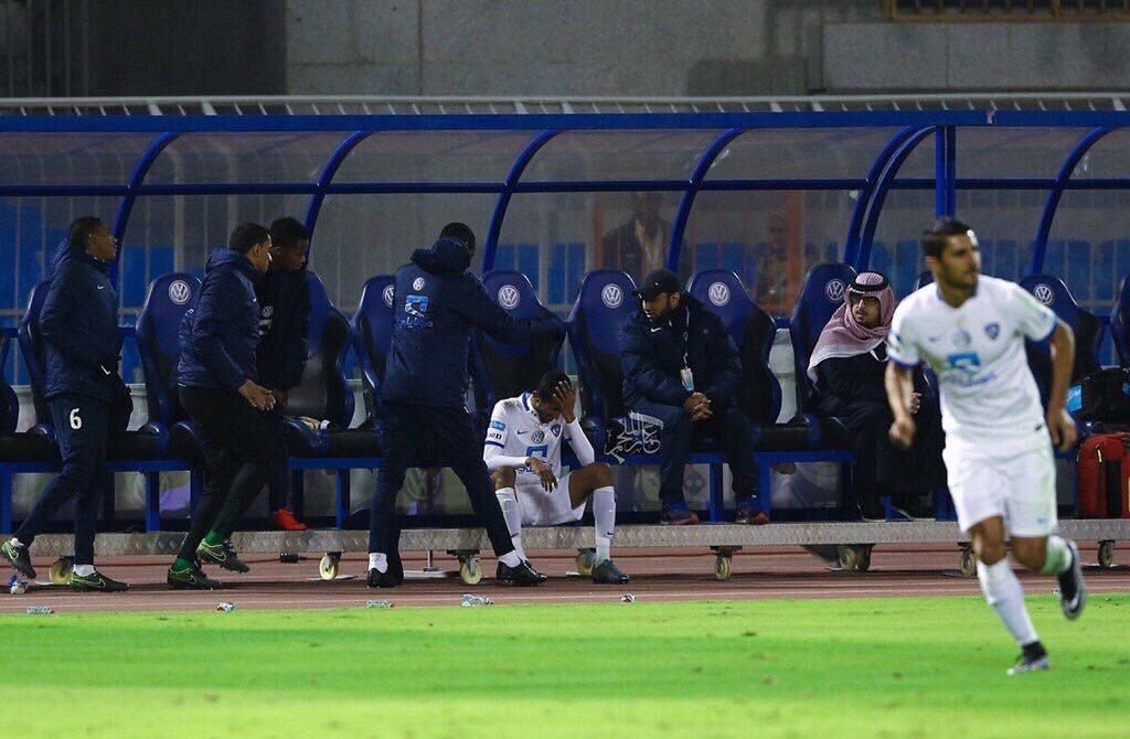 صورة.. نجم #الهلال يبكي بسبب صافرات الاستهجان!