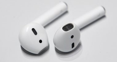 رئيس شركة أبل يكشف موعد طرح سماعات Airpod