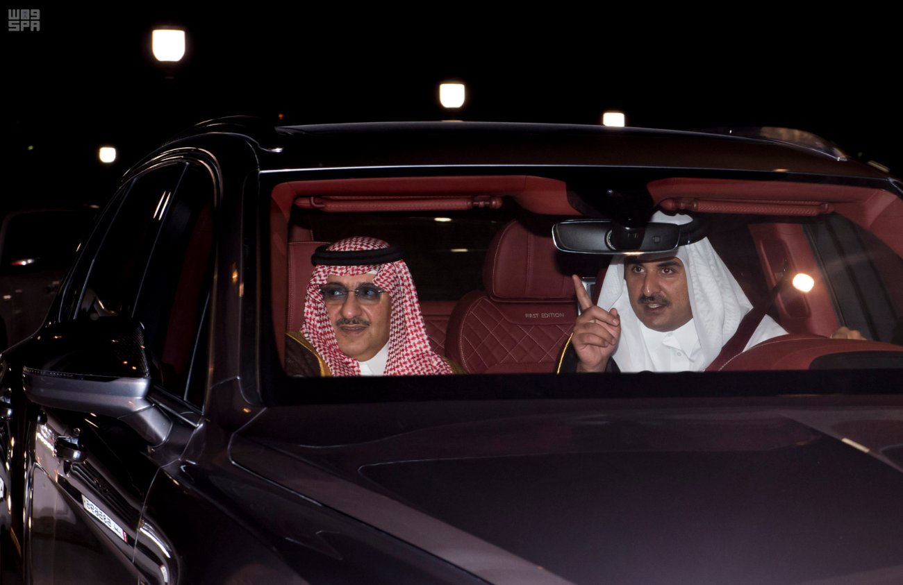 شاهد لقطات من زيارة ولي العهد إلى قطر للعزاء في الشيخ خليفة