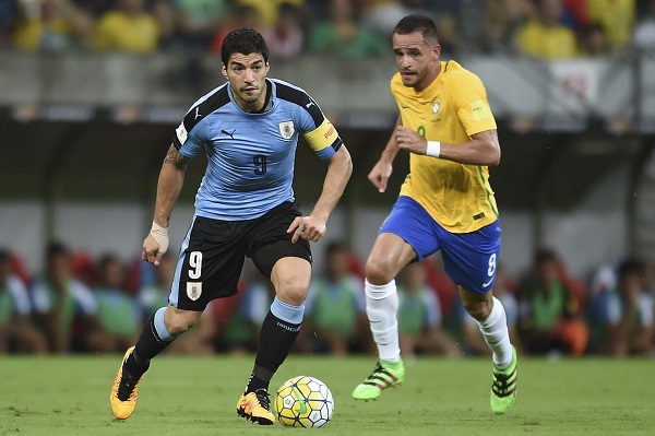 الأوروغواي تواجه البرازيل بدون لويس سواريز