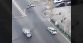 فيديو غريب.. سيارات في العراق ترتفع في الهواء دون سبب!