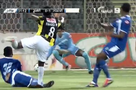 الاتحاد بكل قوة يهزم الفتح ذهاباً