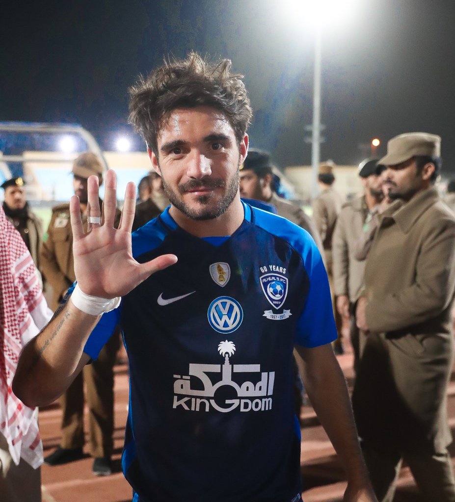 بالفيديو.. سيروتي يصنع التاريخ في أول مباراة مع الهلال