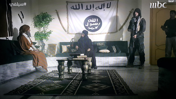 سيلفي يكشف تفاصيل #داعش