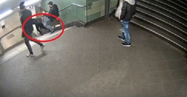 شاهد.. شاب يركل فتاة في محطة مترو برلين