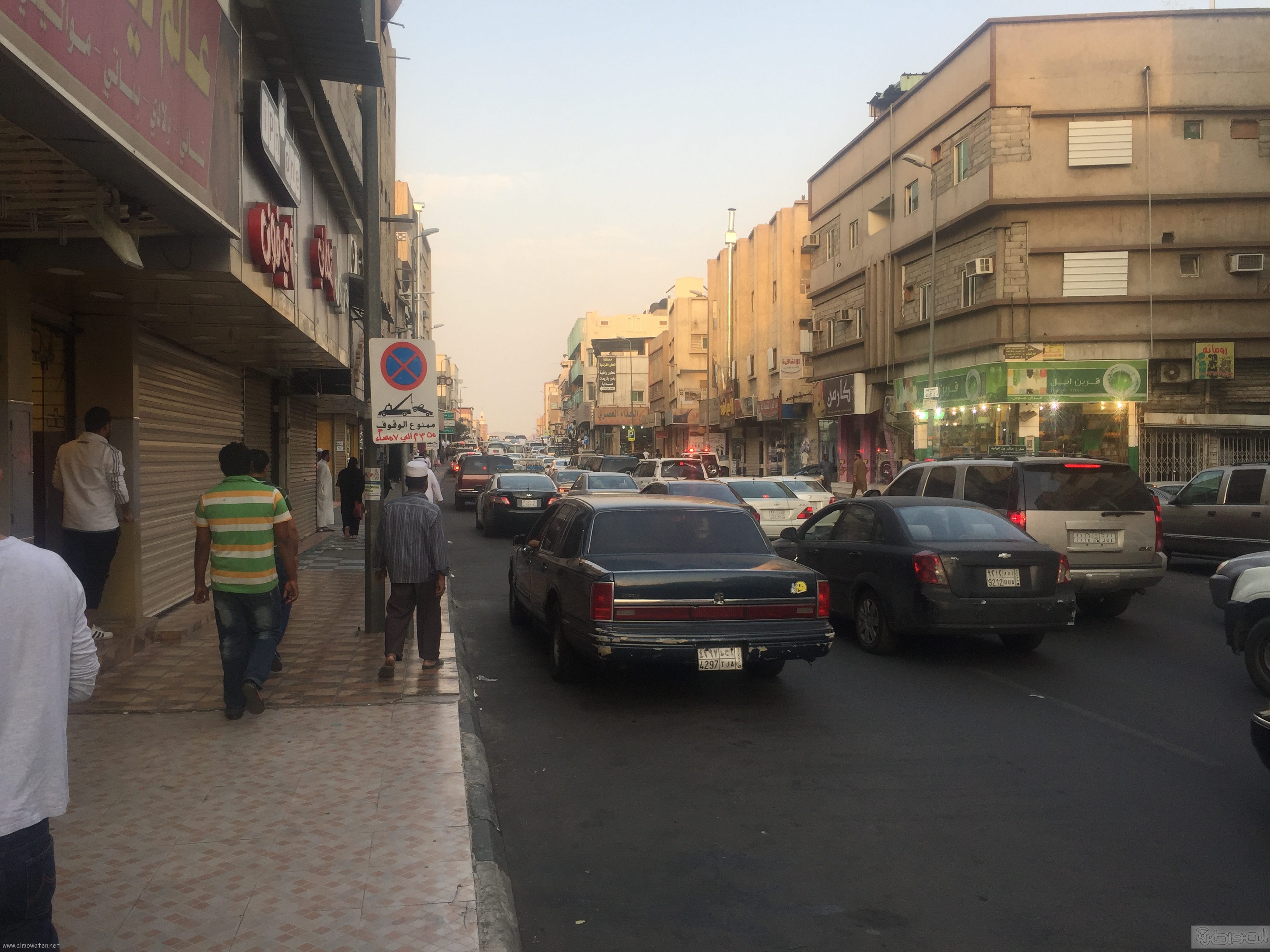 شارع عكاظ بالطائف زوار رمضان (1)