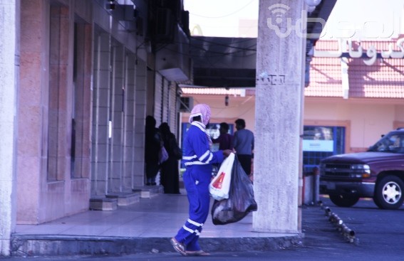 بالصور.. شابان يتحرشان بفتاتين لـ”ترقيمهما” بـ”القوة” في الطائف