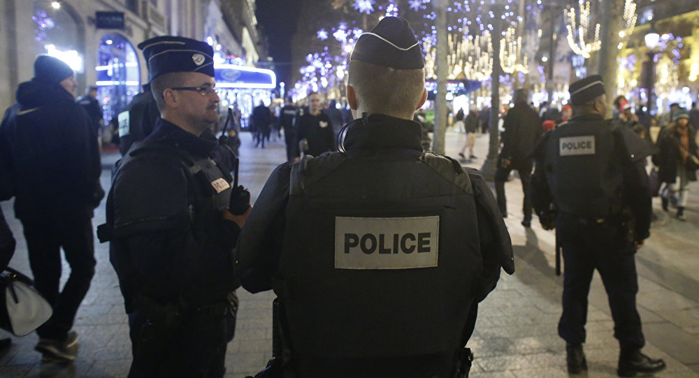 فرنسا تحبط هجمات إرهابية استهدفت مراكز دينية ومدارس