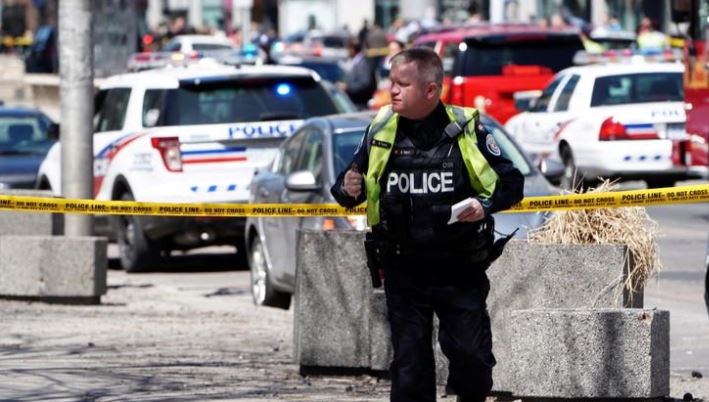 قتلى في حادث دهس لحشد بكندا