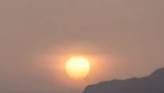 بالفيديو .. مصور يتتبع ليلة القدر مستدلاً بشروق الشمس