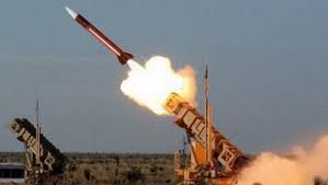 فرانس برس: التحالف العربي سيرد بقوة على صاروخ الحوثي