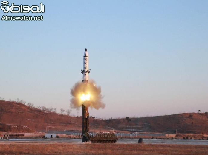 كوريا الشمالية تتحدى العالم وتختبر صاروخاً جديداً