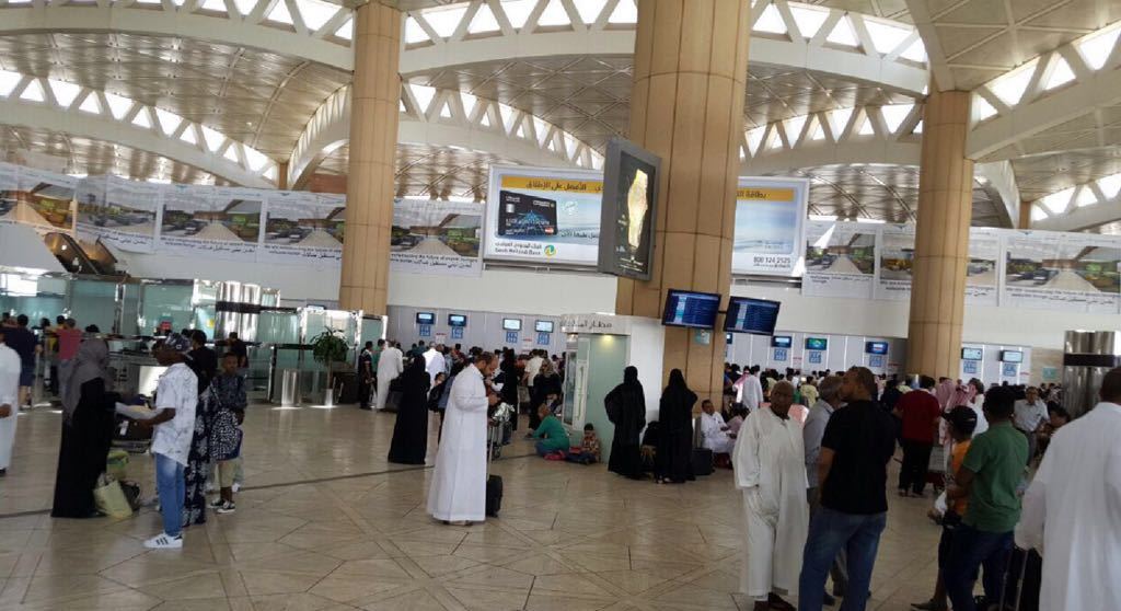 صالة ازدحام مطار الملك خالد (5)