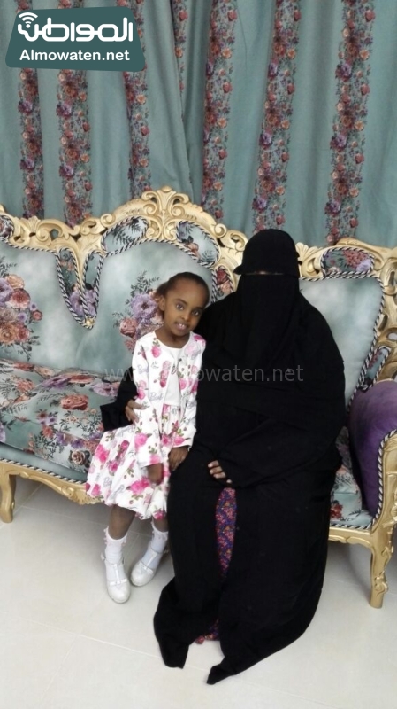 صحيفة المواطن الطفلة السومالية في احضان الام السعودية ‫(2)‬