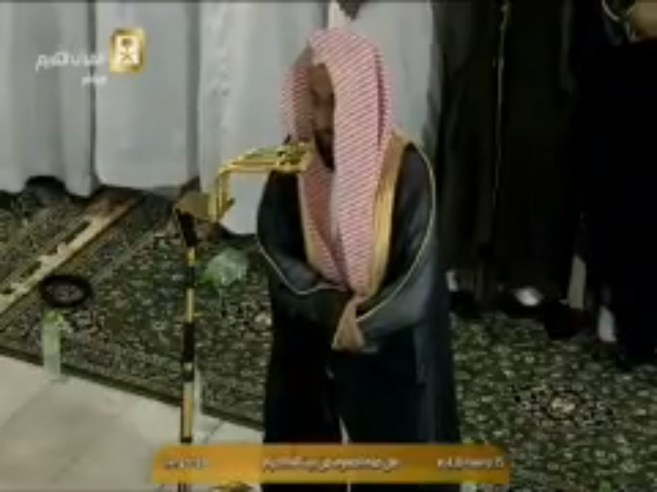 بالفيديو.. أداء صلاة الخسوف في المسجد الحرام
