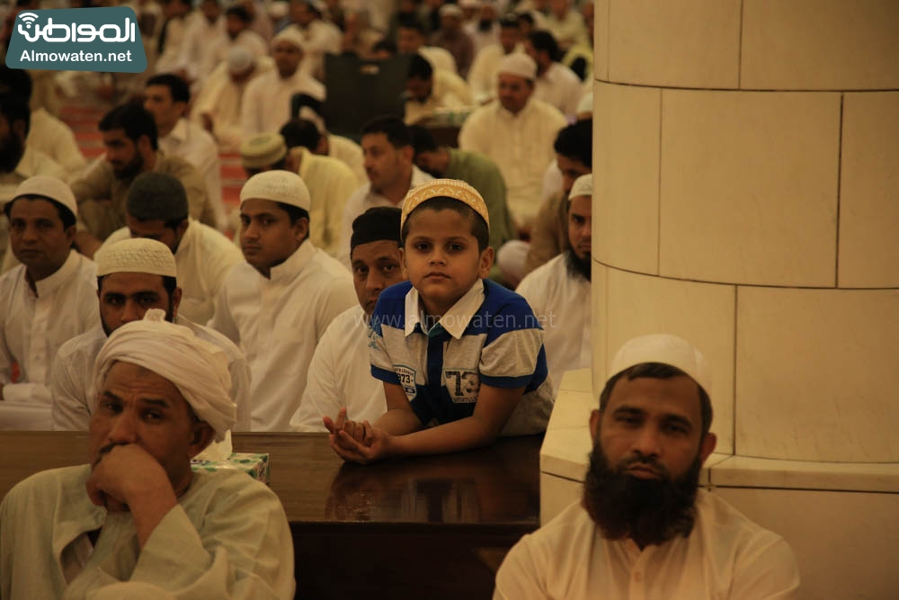 صلاة العيد في جامع الإمام تركي (11)
