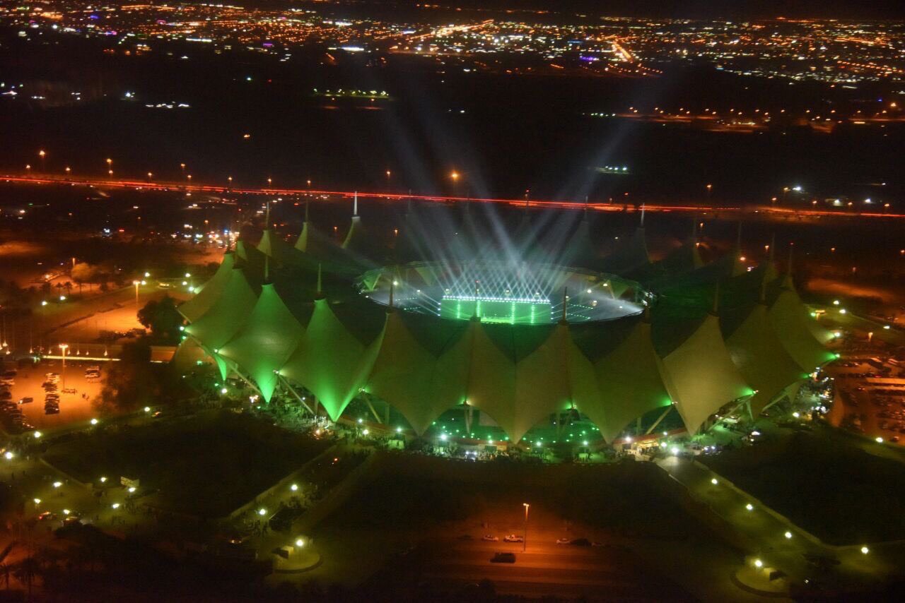 صور رائعة يوثقها طيران الأمن للاحتفال باليوم الوطني في الرياض وجدة