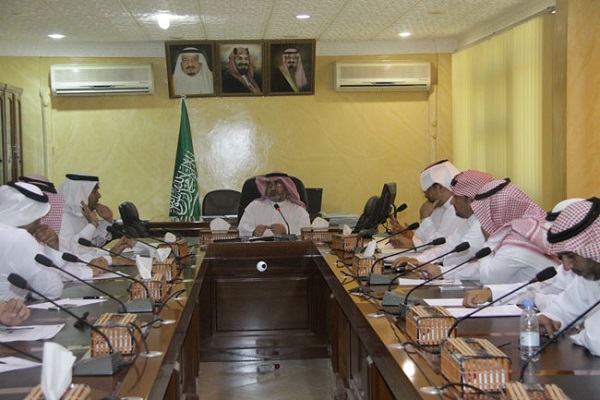 “تعليم الشمالية” يناقش استعدادات وتجهيزات العام الدراسي الجديد