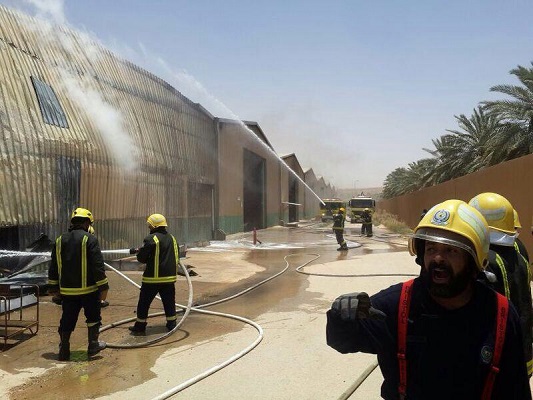 حريق يلتهم مصنعاً مغلقاً للأخشاب بـ”وصيل العمارية”