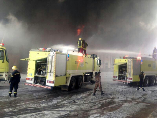تضرر (8) مركبات و(7) مستودعات في حريق بـ”فيصلية الرياض”
