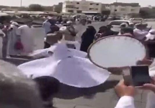 الشؤون الإسلامية تعلق على مقطع الرقص الصوفي بساحة مسجد قباء