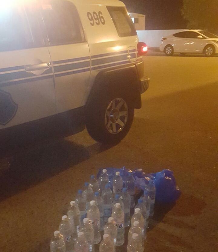 ضبط شخص بحوزته 25 قارورة مسكر في #جدة