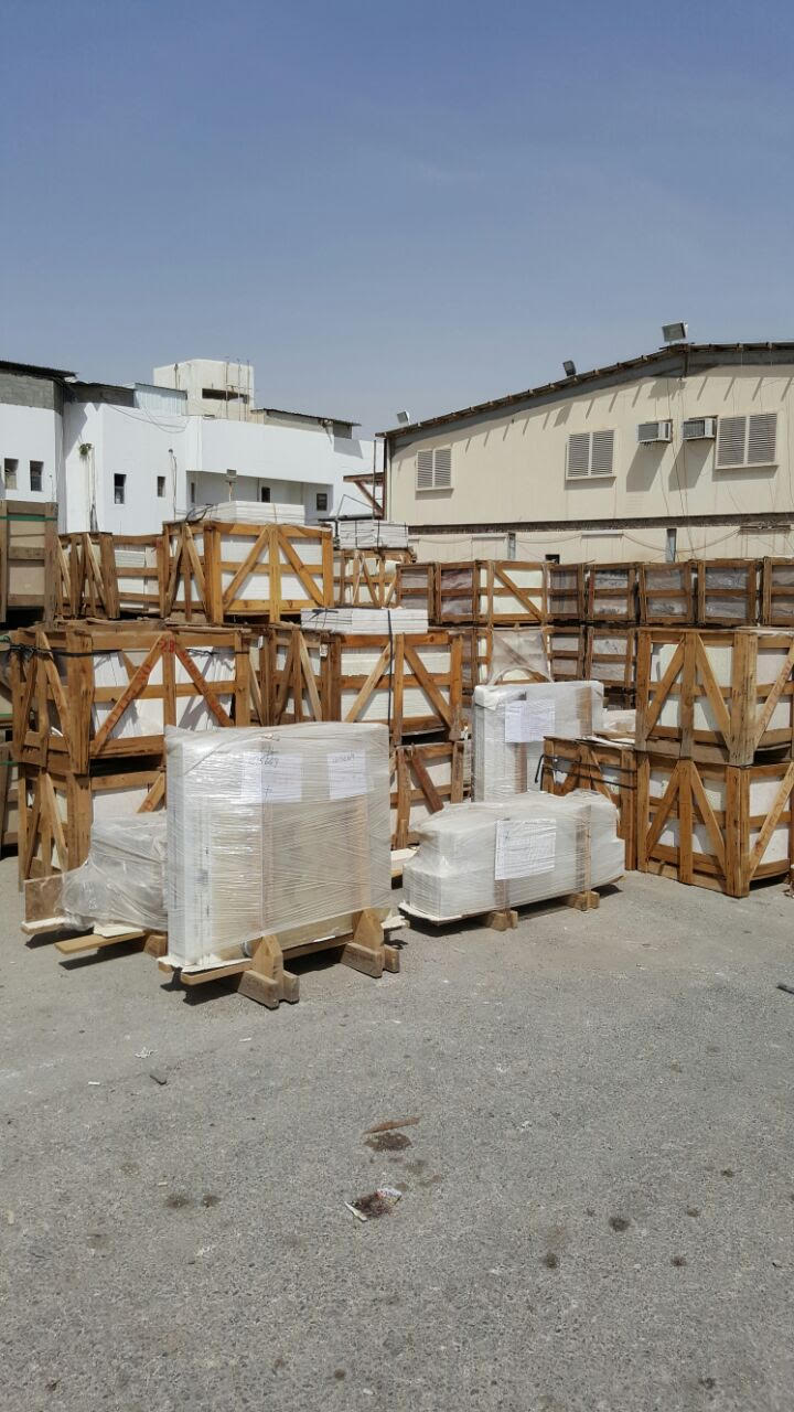 ضبط مستودعات ومواقع مخالفة لتخزين مواد خطرة في #الرياض