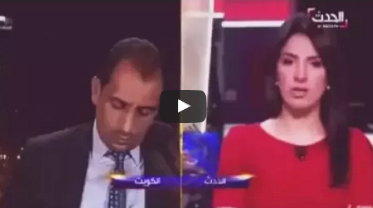 شاهد .. محلل سياسي يمني ينام على الهواء