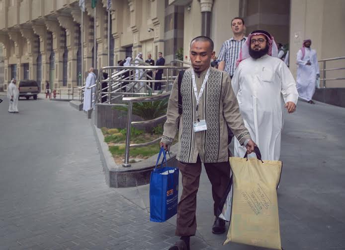 250 شخصية إسلامية تغادر المملكة بعد الانتهاء من برنامج العمرة والزيارة