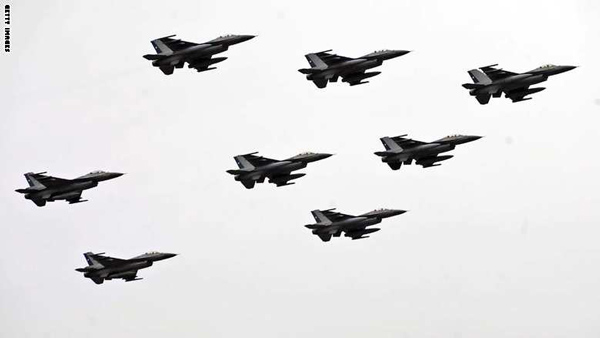 8 مقاتلات تركية تطارد طائرة روسية فوق البحر الأسود